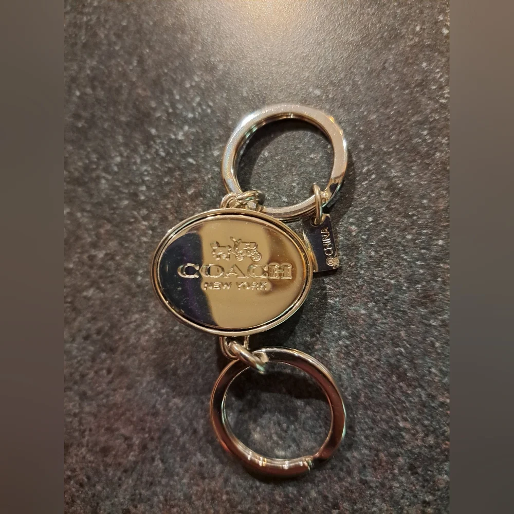 Coach signature turnlock